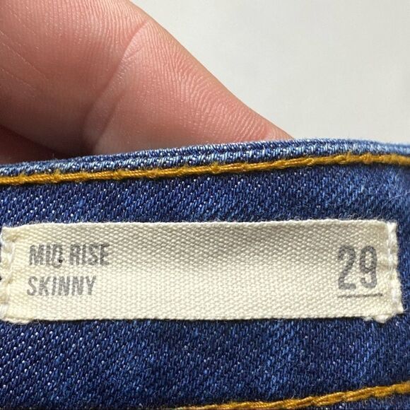 Harper Heritage | Factory Distressed Mid Rise Skinny Jeans with Raw Hem - Picture 4 of 6